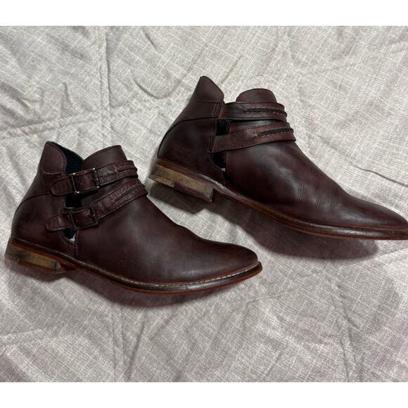 Free People Braeburn Ankle Boots Distressed Leather Womens 7 EU 37 Brown Buckles - Picture 4 of 10